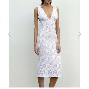 Wisteria midi gown in dove